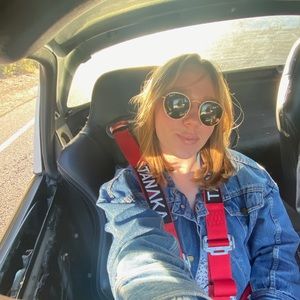 Meet your Posher, Hailey